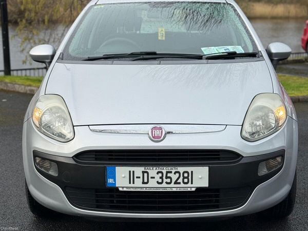 Fiat Punto Hatchback, Petrol, 2011, Green