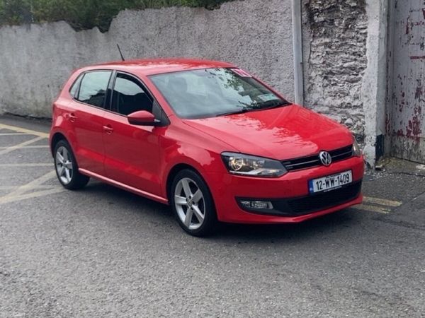 Volkswagen Polo Hatchback, Petrol, 2012, Red