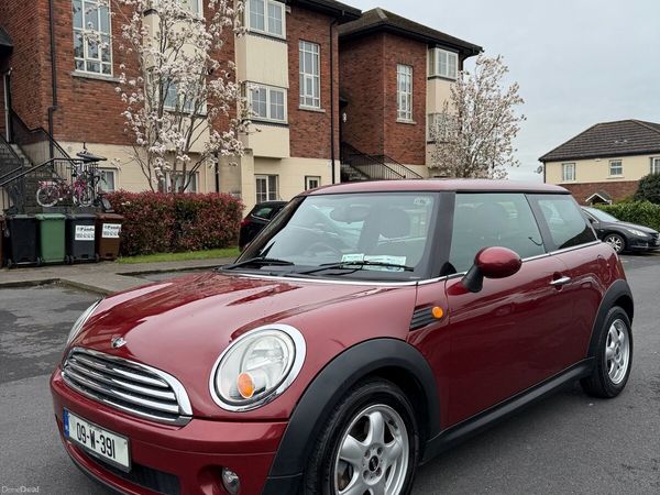 Mini Cooper Hatchback, Petrol, 2009, Red