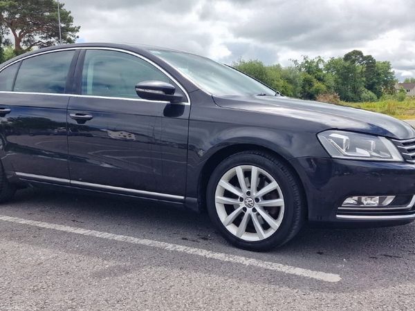 Volkswagen Passat Saloon, Diesel, 2013, Black