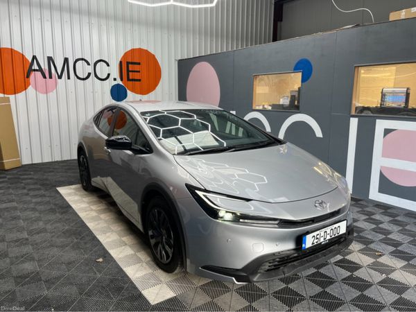 Toyota Prius Saloon, Petrol Hybrid, 2025, Silver