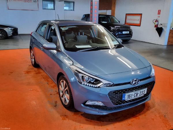 Hyundai i20 Hatchback, Petrol, 2016, Blue