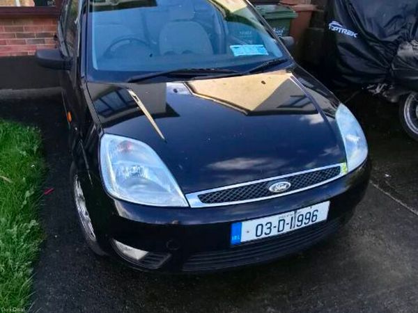 Ford Fiesta Hatchback, Petrol, 2003, Black