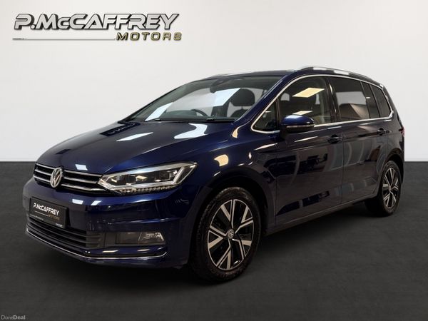 Volkswagen Touran MPV, Diesel, 2021, Blue