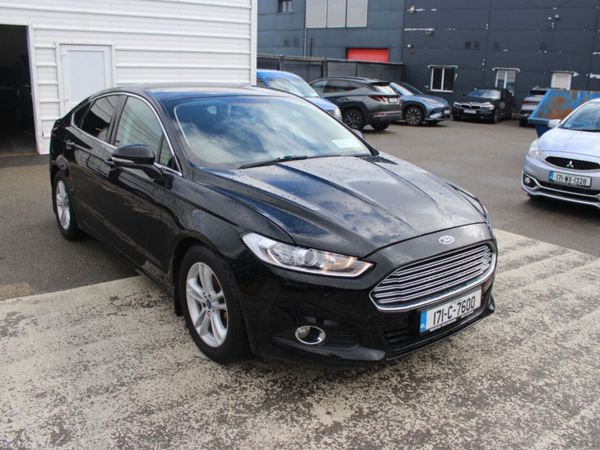 Ford Mondeo Hatchback, Diesel, 2017, Black