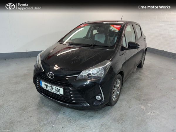 Toyota Yaris Hatchback, Petrol, 2019, Black