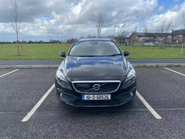 Volvo V40 Hatchback, Diesel, 2016, Black
