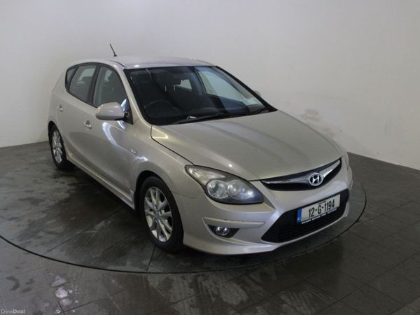 Hyundai i30 Hatchback, Diesel, 2012, Silver