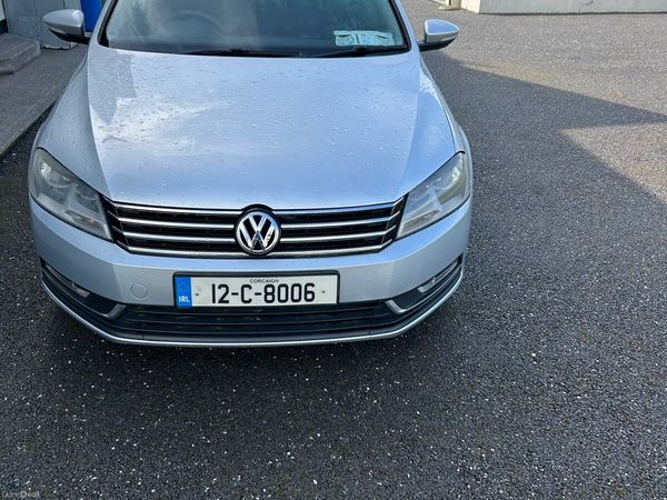 Volkswagen Passat Saloon, Diesel, 2012, Silver