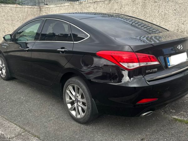 Hyundai i40 Saloon, Diesel, 2015, Black