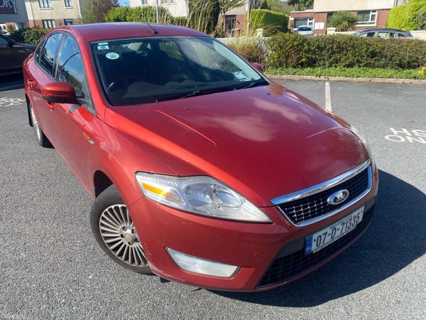 Ford Mondeo Saloon, Petrol, 2007, Red