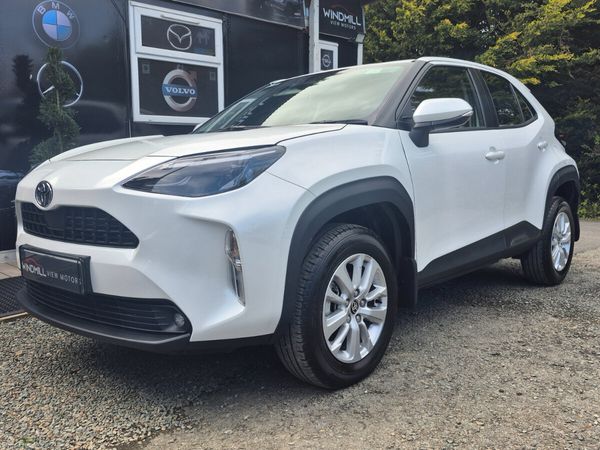 Toyota Yaris Cross Hatchback, Petrol Hybrid, 2025, White