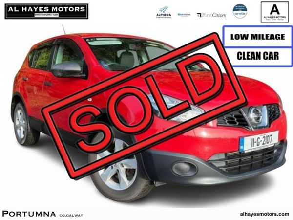 Nissan Qashqai SUV, Diesel, 2011, Red