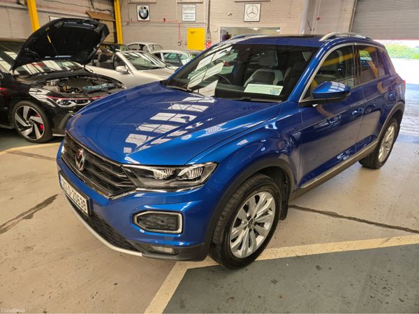 Volkswagen T-Roc Estate, Petrol, 2021, Blue