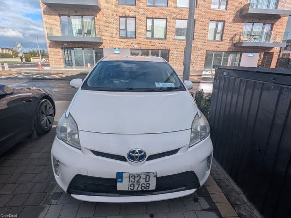 Toyota Prius Hatchback, Petrol Hybrid, 2013, White