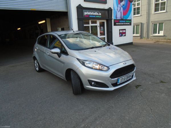 Ford Fiesta Hatchback, Petrol, 2017, Grey