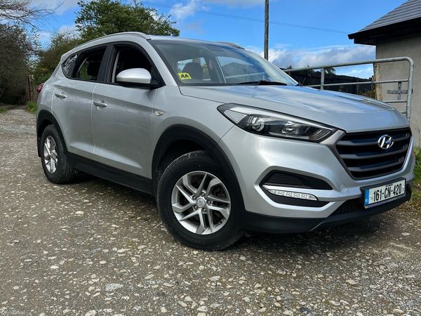 Hyundai Tucson SUV, Diesel, 2016, Silver