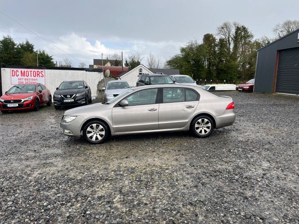 Skoda Superb Hatchback, Diesel, 2012, Beige