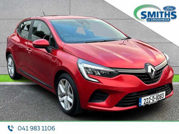 Renault Clio Hatchback, Petrol, 2022, Red