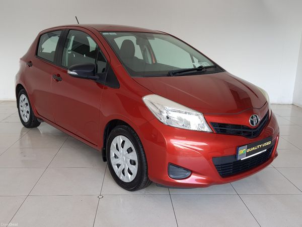 Toyota Yaris MPV, Petrol, 2012, Red
