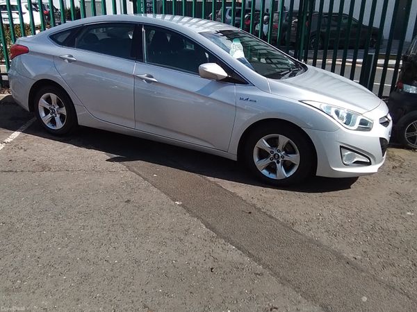 Hyundai i40 Saloon, Diesel, 2012, Silver