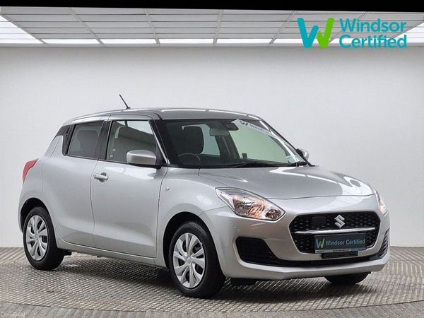 Suzuki Swift Hatchback, Petrol, 2018, Silver