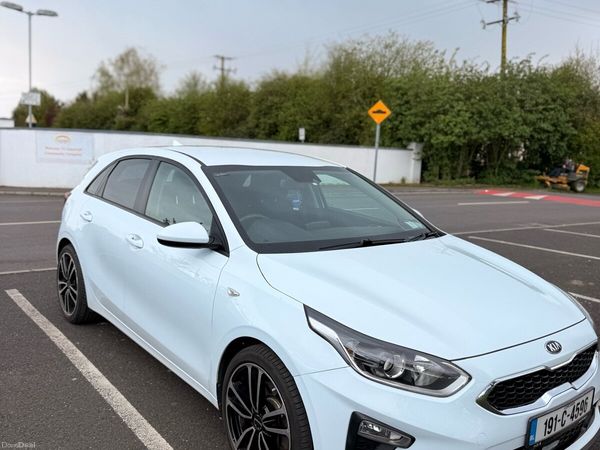 Kia Ceed Hatchback, Petrol, 2019, White