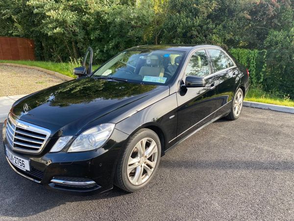 Mercedes-Benz E-Class Saloon, Diesel, 2011, Black
