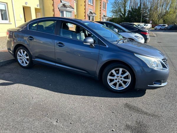 Toyota Avensis Saloon, Diesel, 2011, Blue