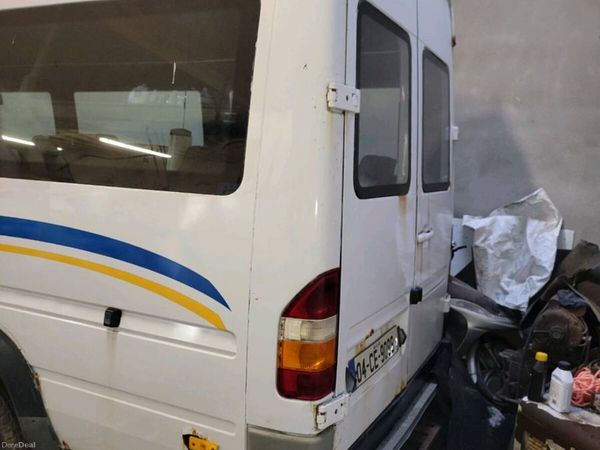 Mercedes-Benz Sprinter Bus, Diesel, 2004, White