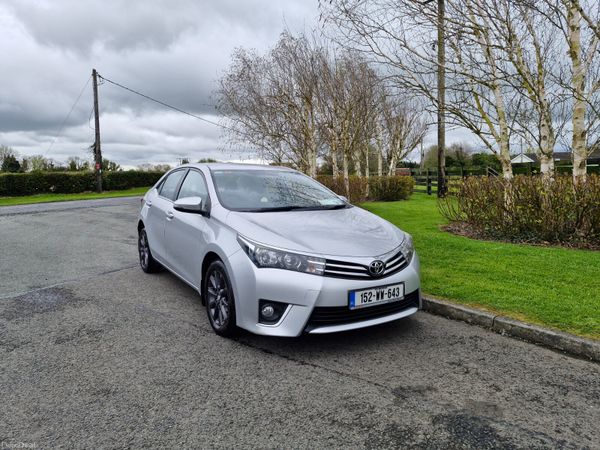 Toyota Corolla Saloon, Diesel, 2015, Silver