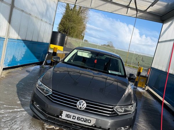Volkswagen Passat Saloon, Diesel, 2016, Grey