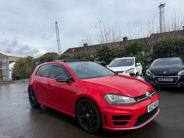 Volkswagen Golf Hatchback, Petrol, 2016, Red