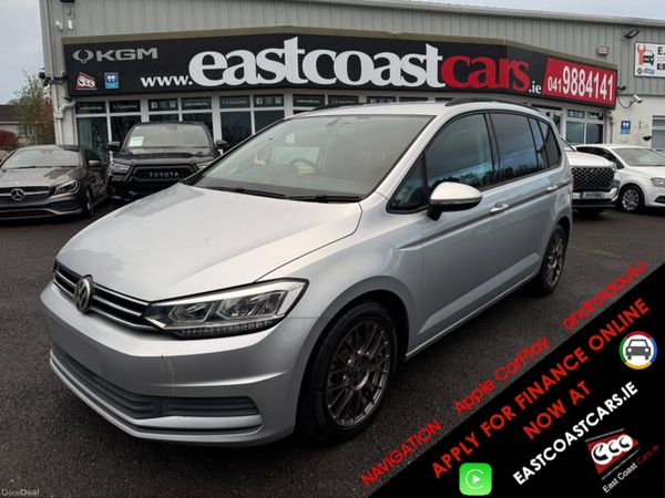 Volkswagen Touran MPV, Petrol, 2016, Silver