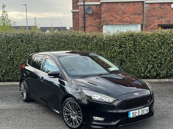 Ford Focus Hatchback, Diesel, 2015, Black