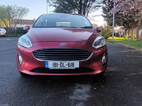 Ford Fiesta Hatchback, Petrol, 2018, Red