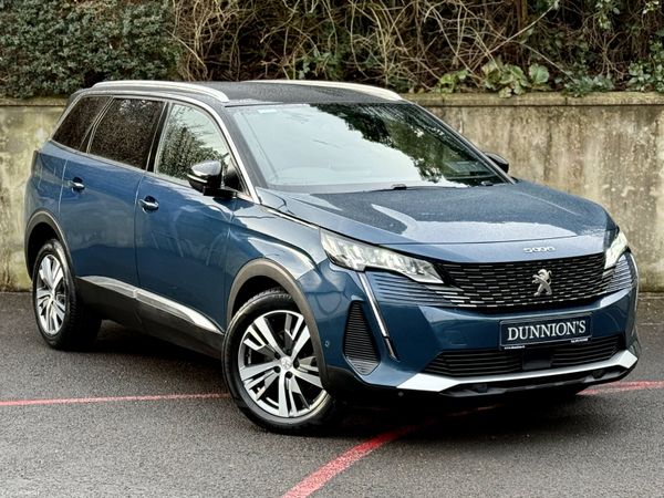 Peugeot 5008 MPV, Diesel, 2023, Blue
