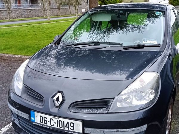 Renault Clio Hatchback, Petrol, 2006, Grey