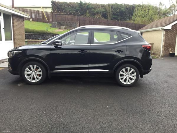 MG ZS SUV, Petrol, 2020, Black