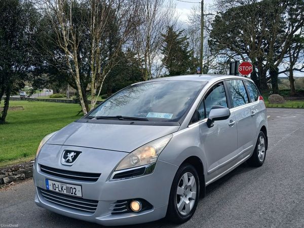 Peugeot 5008 MPV, Diesel, 2010, Silver