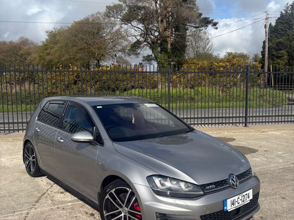 Volkswagen Golf Hatchback, Diesel, 2014, Silver