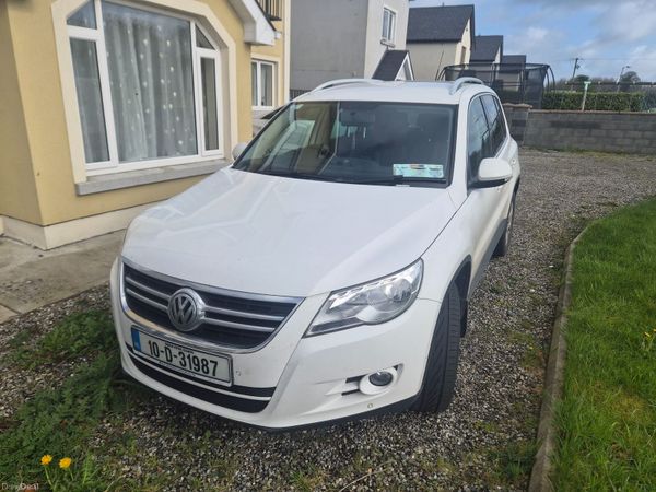 Volkswagen Tiguan SUV, Diesel, 2010, White