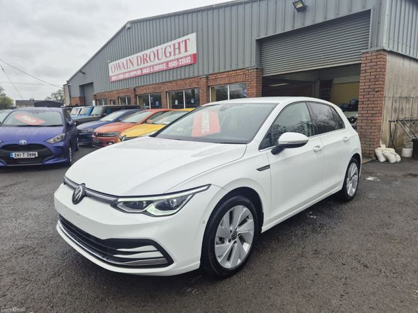 Volkswagen Golf Hatchback, Diesel, 2023, White