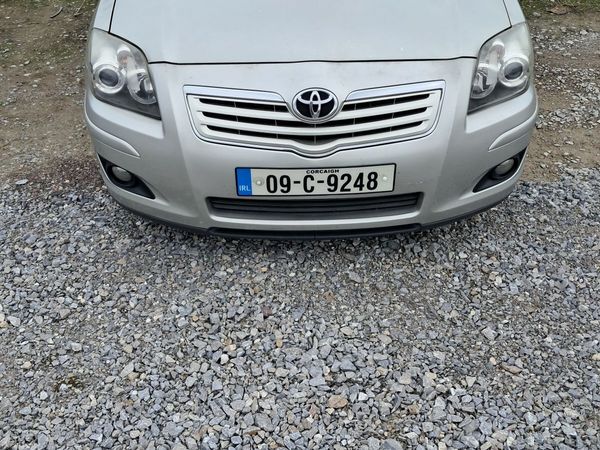 Toyota Avensis Hatchback, Diesel, 2009, Silver