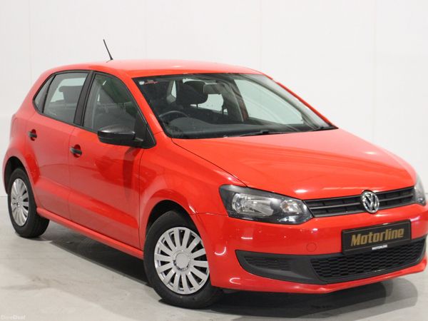 Volkswagen Polo Hatchback, Petrol, 2014, Red