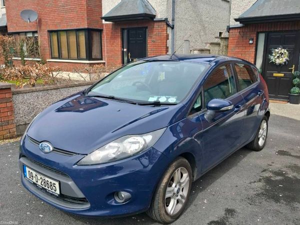 Ford Fiesta Hatchback, Petrol, 2009, Blue