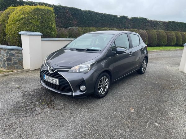 Toyota Yaris Hatchback, Petrol, 2016, Grey