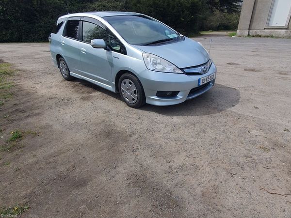 Honda Shuttle Estate, Petrol Hybrid, 2013, Blue