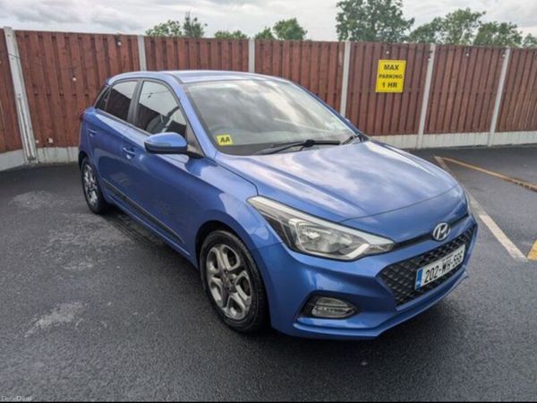 Hyundai i20 Hatchback, Petrol, 2020, Blue
