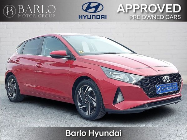 Hyundai i20 Hatchback, Petrol, 2023, Red
